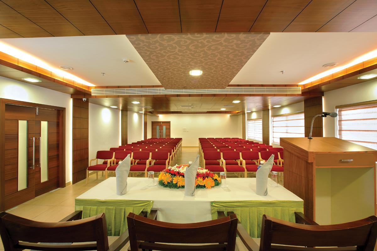 Hotel Aswathy Kodungallūr Esterno foto