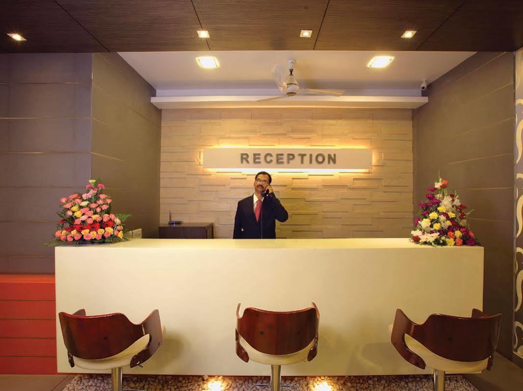 Hotel Aswathy Kodungallūr Esterno foto